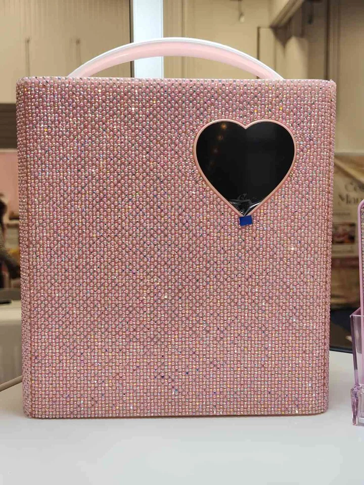 LAMP: A20 Square UV LED w/Small Heart Screen